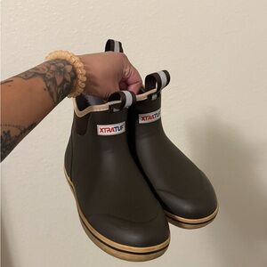 XTRATUF Women's Brown Ankle Boots